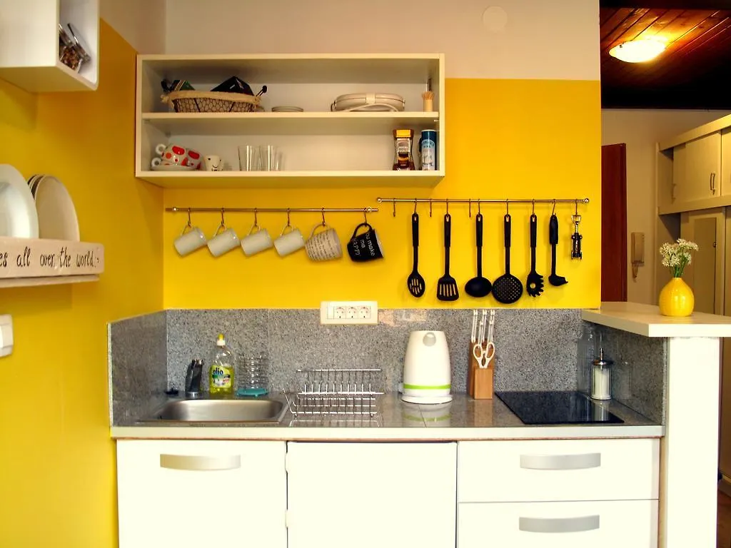 Riverbank Studio Apartment Ljubljana